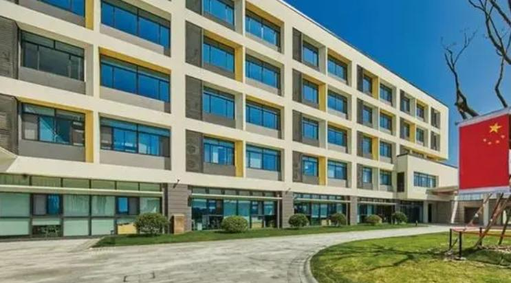 2023年上海燎原双语学校小学部入学条件