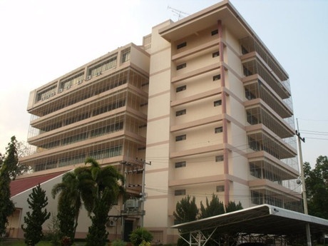 甘烹碧皇家大学