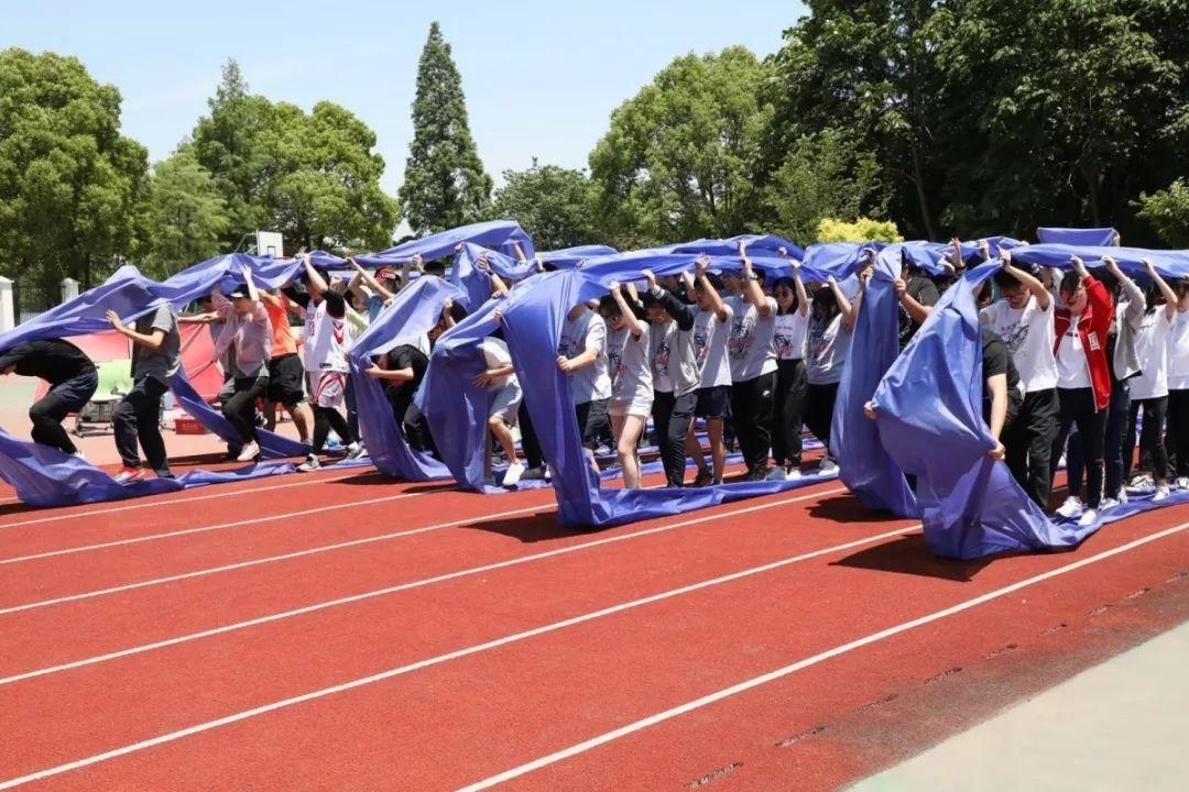 上海宏润博源学校运动嘉年华.jpg