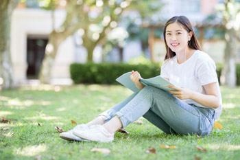 国内在读大学生