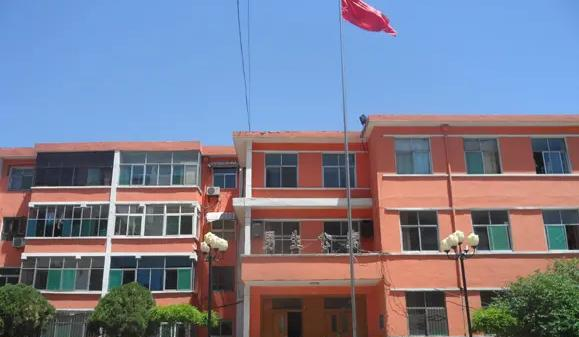 长治文化艺术学校