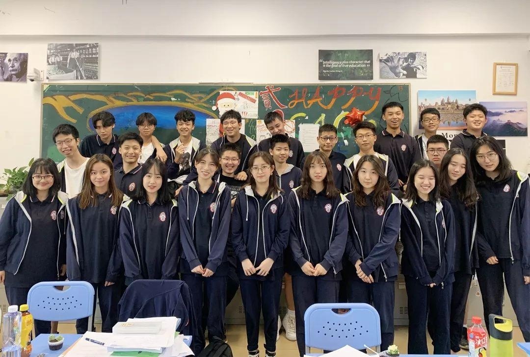 上海诺科学校静安校区顺利召开“传递温暖”主题班会.jpg