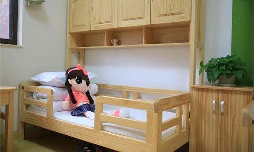 上海新纪元双语学校小学部学生宿舍厅