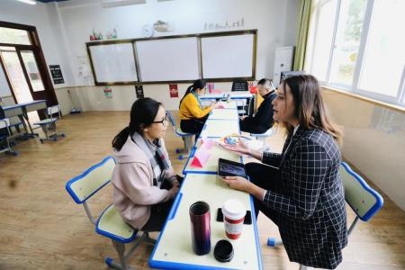 家长与外教Michele老师1V1沟通.jpg