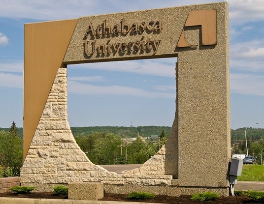 阿萨巴斯卡大学