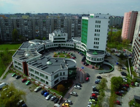 华沙LAZARSKI大学