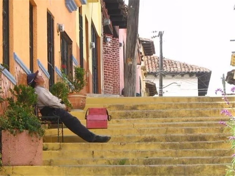 嘉兴新世界德国留学培训：