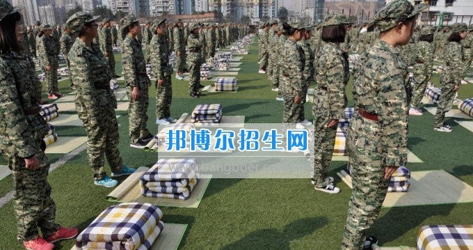 重庆工业管理职业学校新生入学系列教育