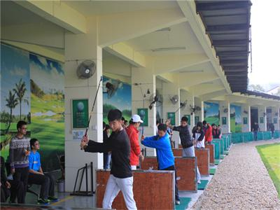 武汉市洪山高级中学国际部