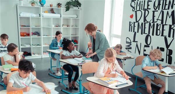 威远县希望职业技术学校