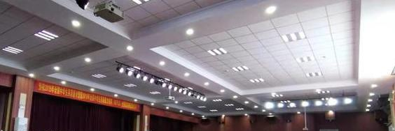 奋斗者 正青春——河南新闻出版学校开展青年教师座谈会