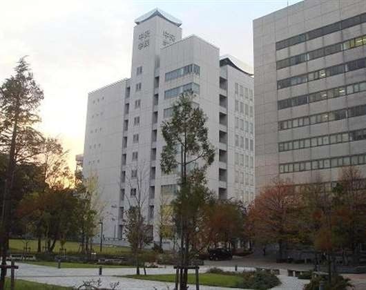 中央学院大学