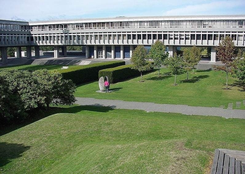 西蒙弗雷泽大学