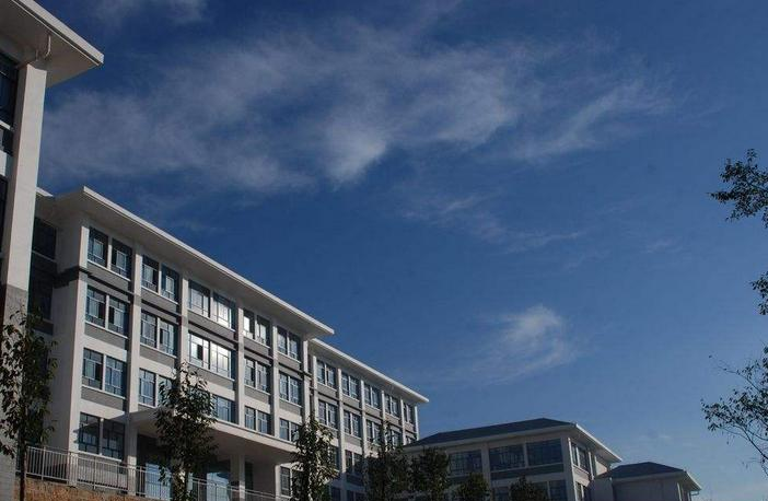 云南省昆明铁路机械学校