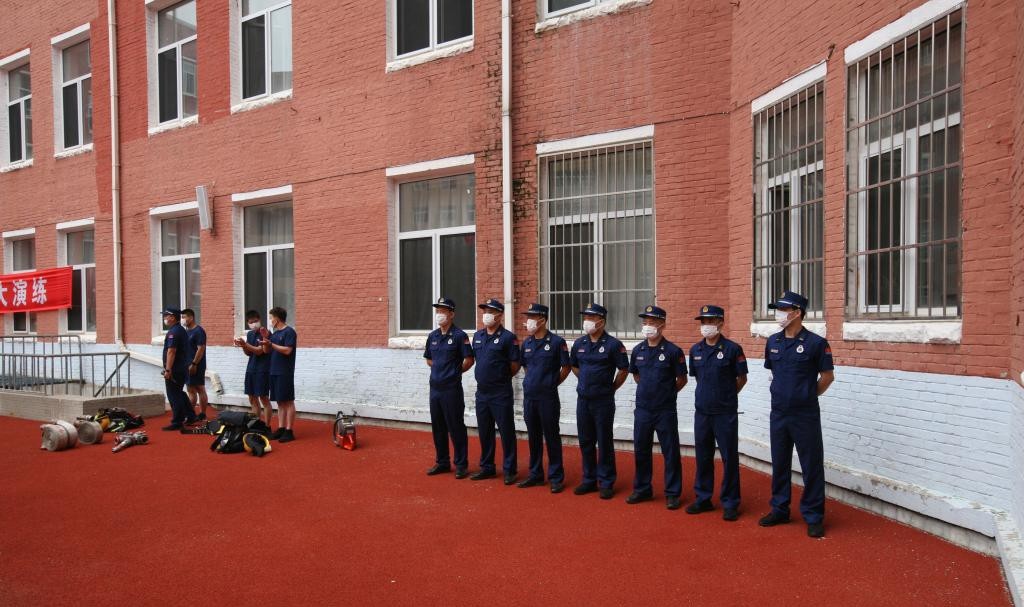 大连铁路卫生学校