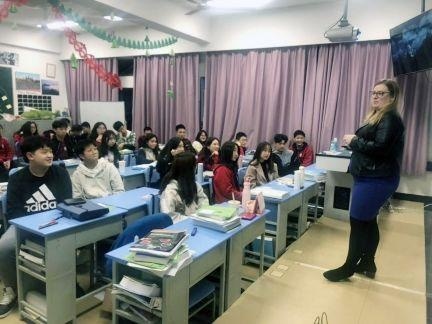 诺科美国校区老师为上海校区学生详尽解析夏校项目.jpg