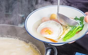 猪筒骨高汤熬制，鲜美汤底