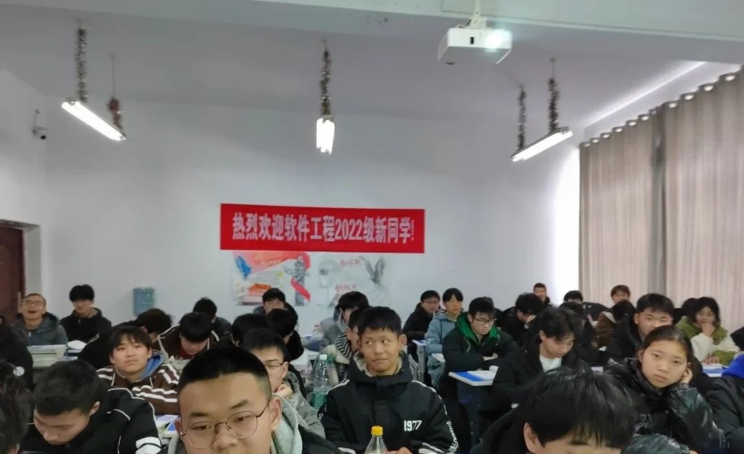 随州机电工程学校