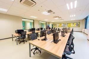 北京市房山区诺德安达学校多媒体教室