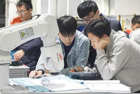 机器人实操课堂图片