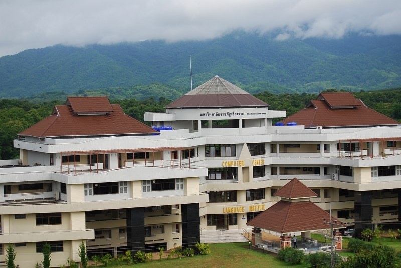 庄甲盛叻察帕皇家大学