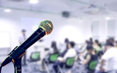 关于方向的演讲稿配图