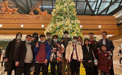 北京明诚外国语学校多语种部