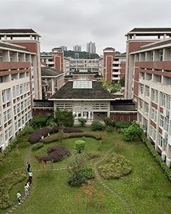重庆医科大学