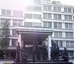 西交利物浦大学“先哲的对话”雕塑