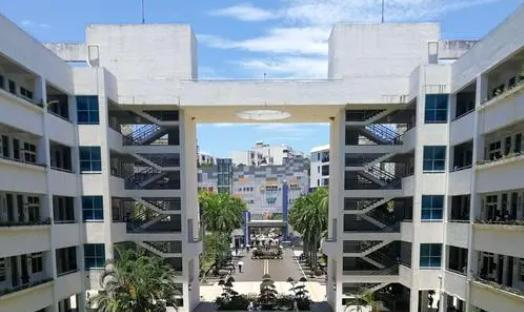 2023南开大学附中儋州市中学多少钱(学费明细)