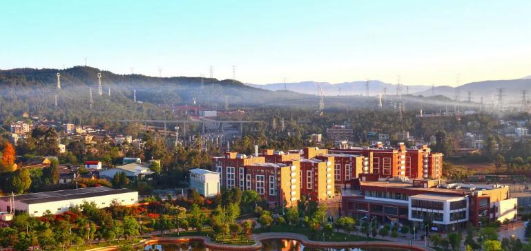 楚雄医药高等专科学校五年制大专怎么样、好不好