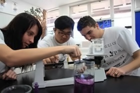 学校周边