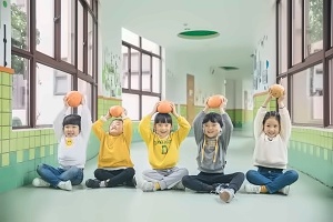 摄图网_501111390_儿童节幼儿园可爱儿童（企业商用）.jpg