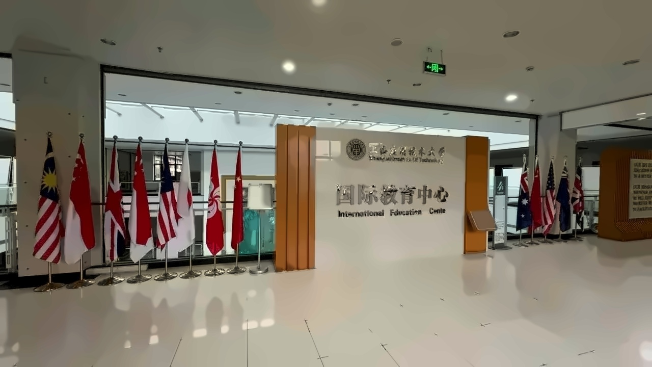 上应日本高中.jpg