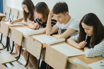 模拟考试
