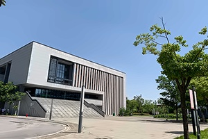 江苏省泰州中学国际部图书馆