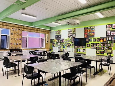 北京市昌平区新学道临川学校国际部美术教室