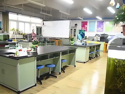 句容碧桂园学校生物教室