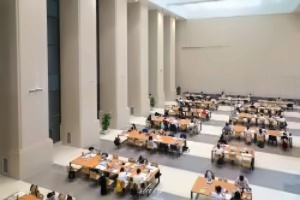 重庆工商大学出国留学校园环境自习室