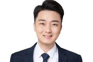 Ryan高校长