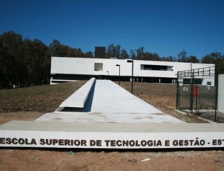 贝雅理工学院