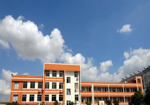 鲁山县中等专业学校2021年报名条件、招生要求、招生对象