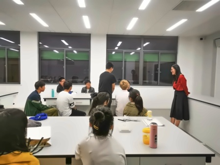 湖州帕丁顿初高衔接班.jpg