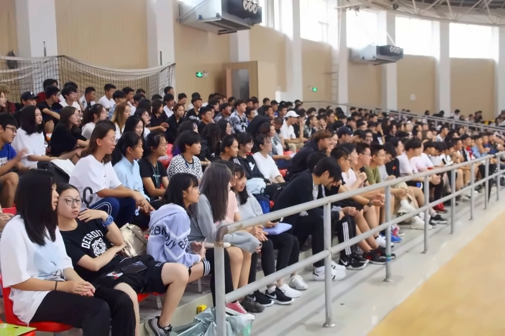 中加楓華國際學校成功舉辦BC高中部師生見面會.jpg