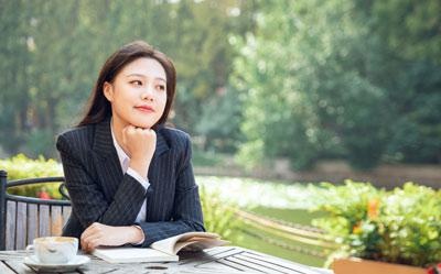 日语老师授课