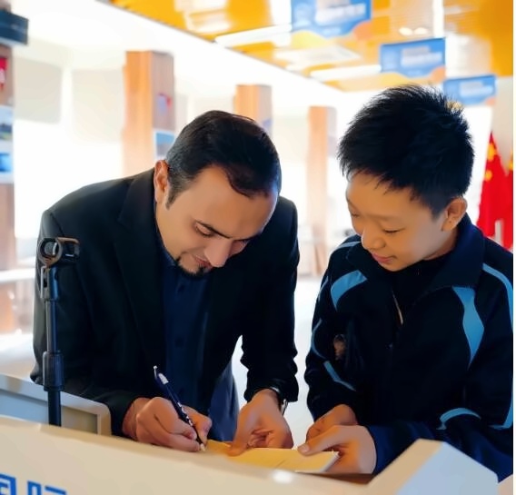 英国兰卡斯特大学到访北开ICC专家讲座3.jpg