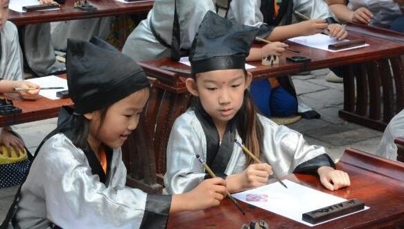 秉雅教育—超级小演说家席殊习字修身国学营