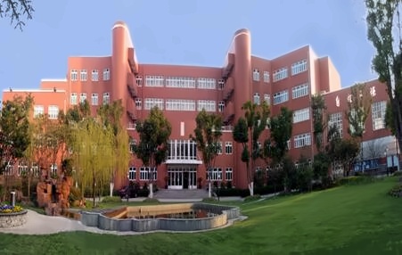 上海新虹桥中学中加国际班.jpg