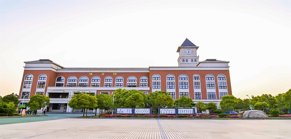 上海金山区枫叶学校6.jpg