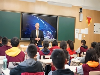 金苹果锦城中学国际特色课程丰富课堂2